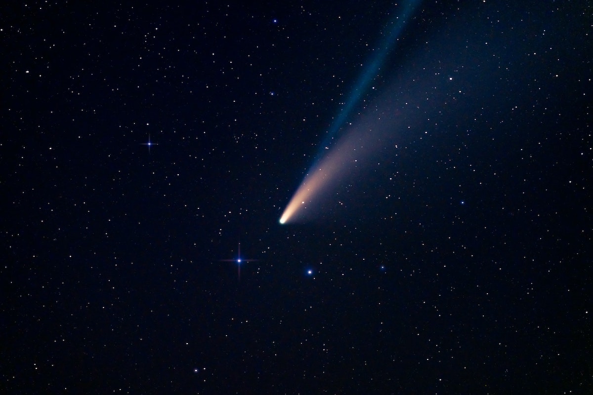 Comets, how to view them and comets I can see from ireland