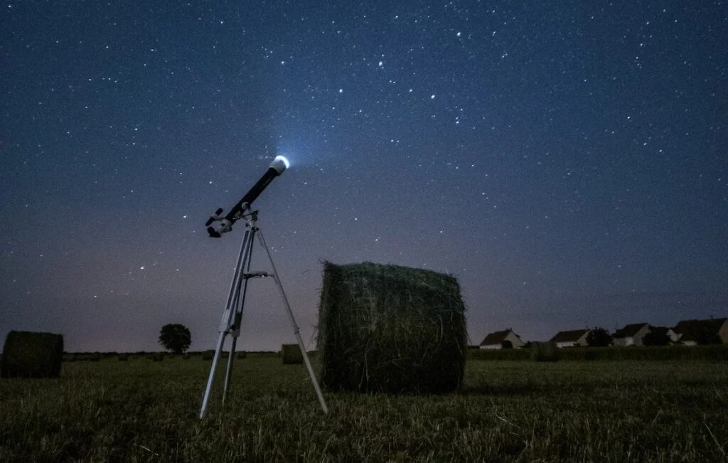 What is a telescope