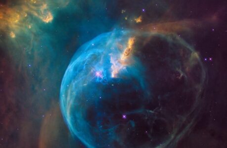 Exploring the Stunning Bubble Nebula (NGC 7635) – A Cosmic Wonder