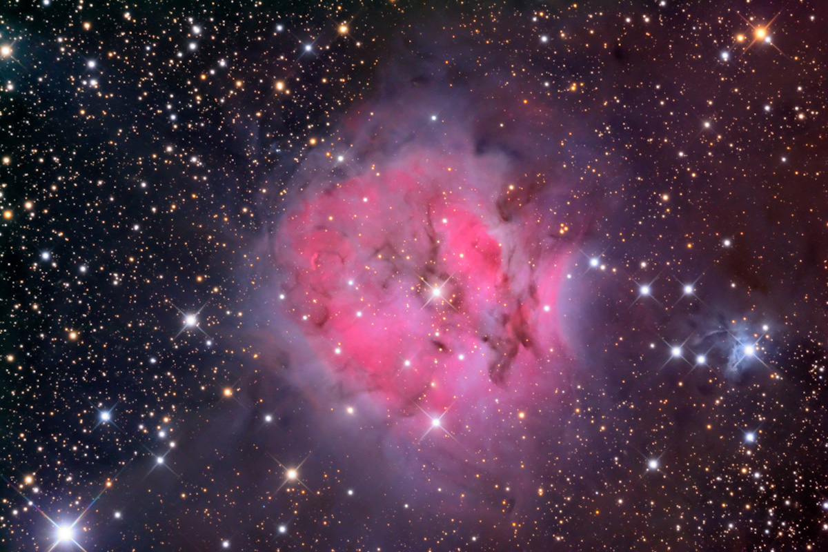Cocoon Nebula: An Enchanting Cosmic Phenomenon