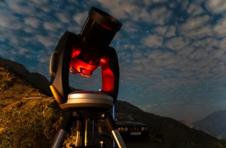 10 Steps to Setting Up and Using Your Telescope Like a Pro