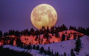 The 7 Secrets of the Moon Illusion: Unveiling the Celestial Mystery